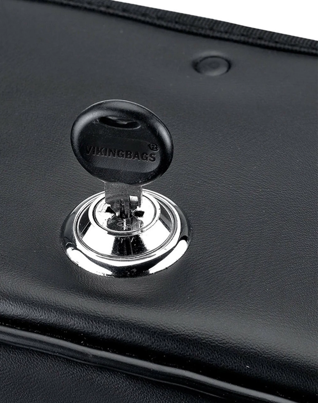 Viking Skarner Medium Lockable Universal Leather Motorcycle Saddlebags - Image 4